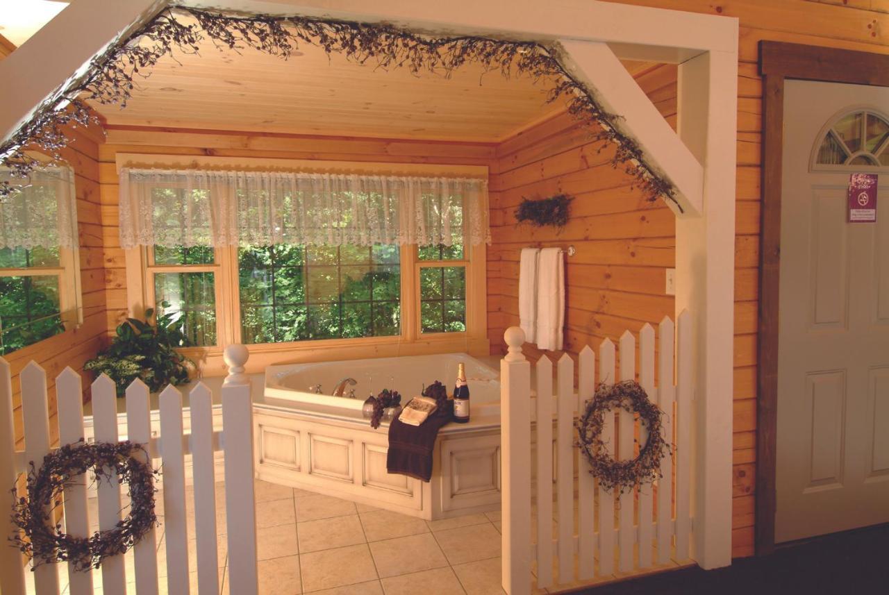 Wild Rose Cabin By Amish Country Lodging 밀러스버그 외부 사진